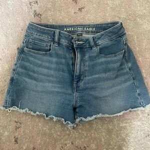 American eagle high rise denim stretch mom shorts size 4